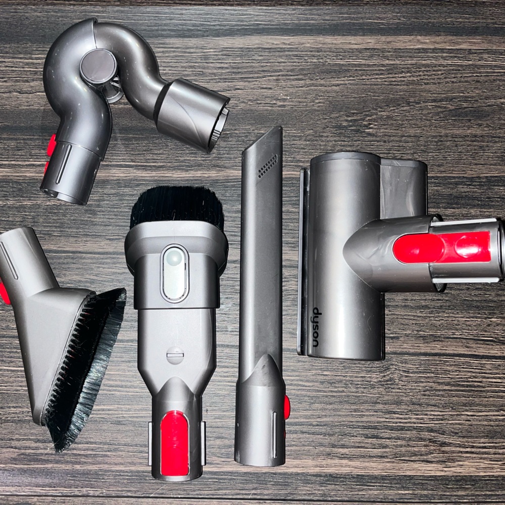 DYSON CORDLESS VACUUM ATTACHMENT SET
